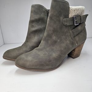 Report Women's Ankle Boots - Olive